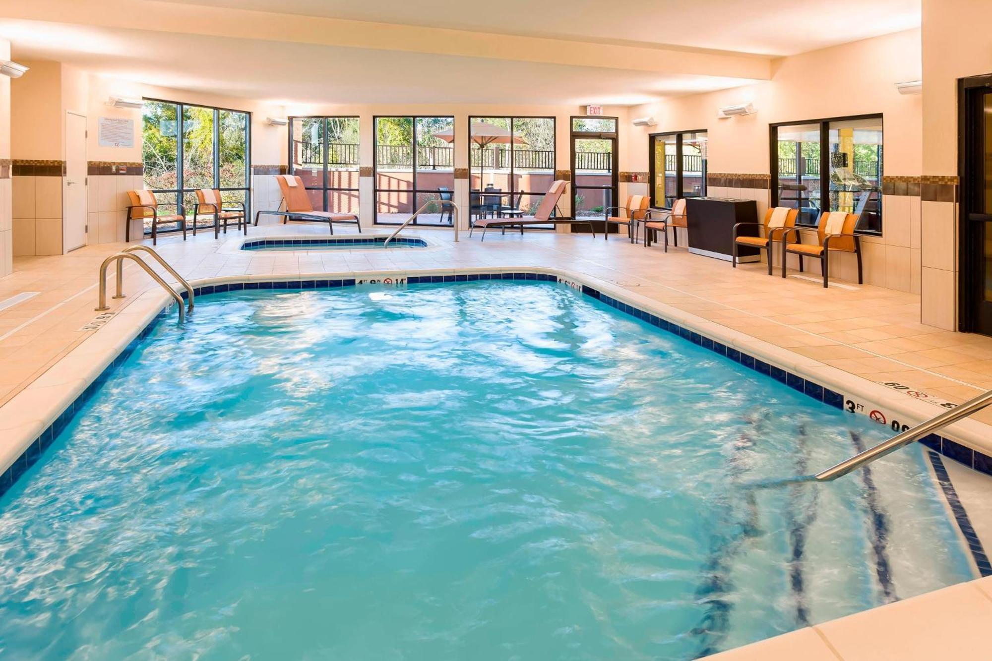 Courtyard By Marriott Kalamazoo Portage Esterno foto