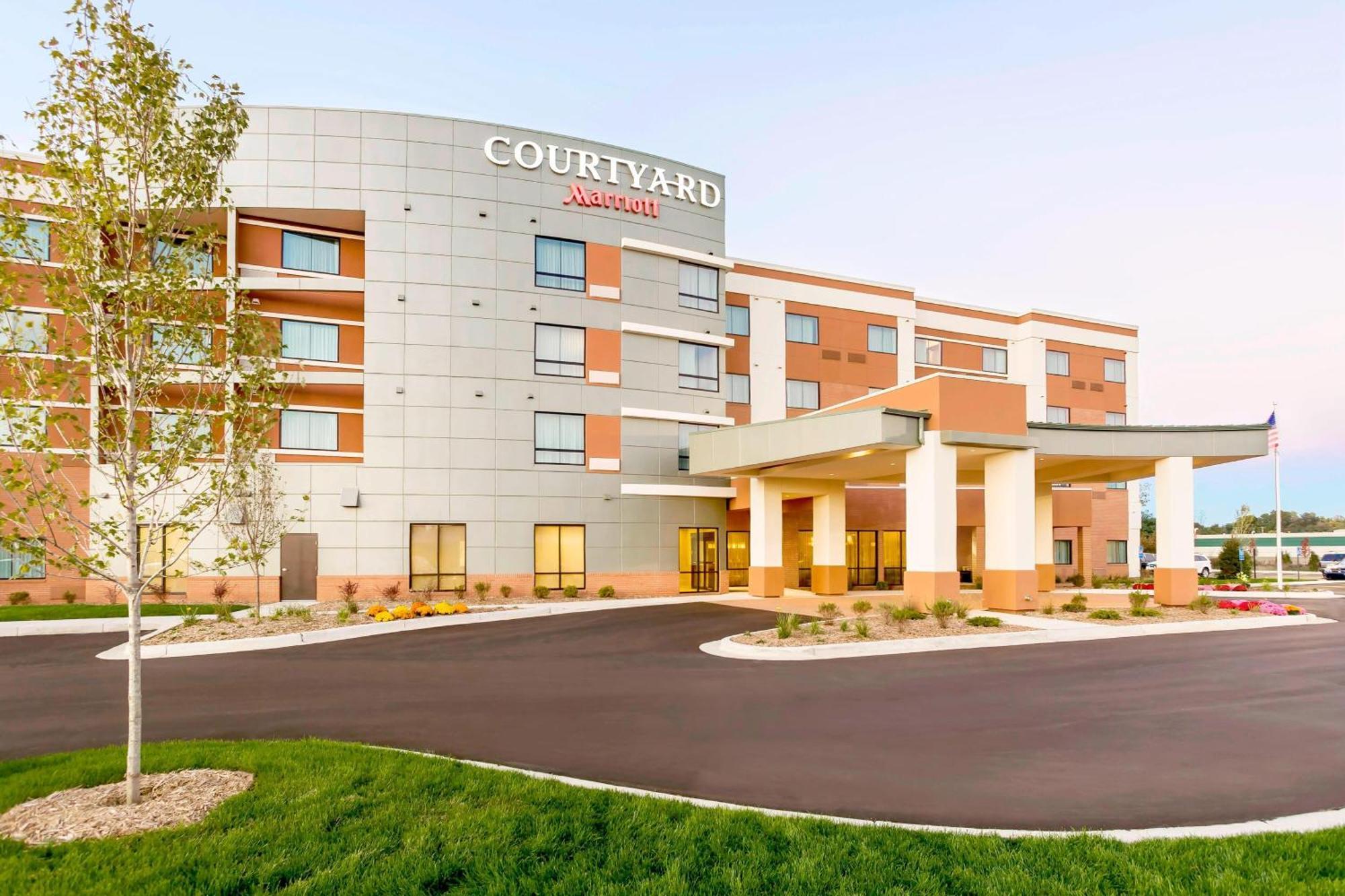 Courtyard By Marriott Kalamazoo Portage Esterno foto